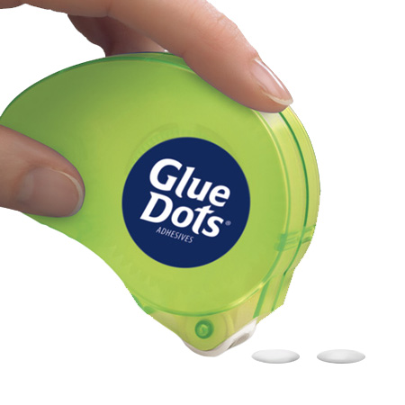 Les points de colle à double face Glue Dots demeurent le chef de file dans l’industrie et sont offert dans un large éventail de formats et d’adhérence permettant diverses applications.